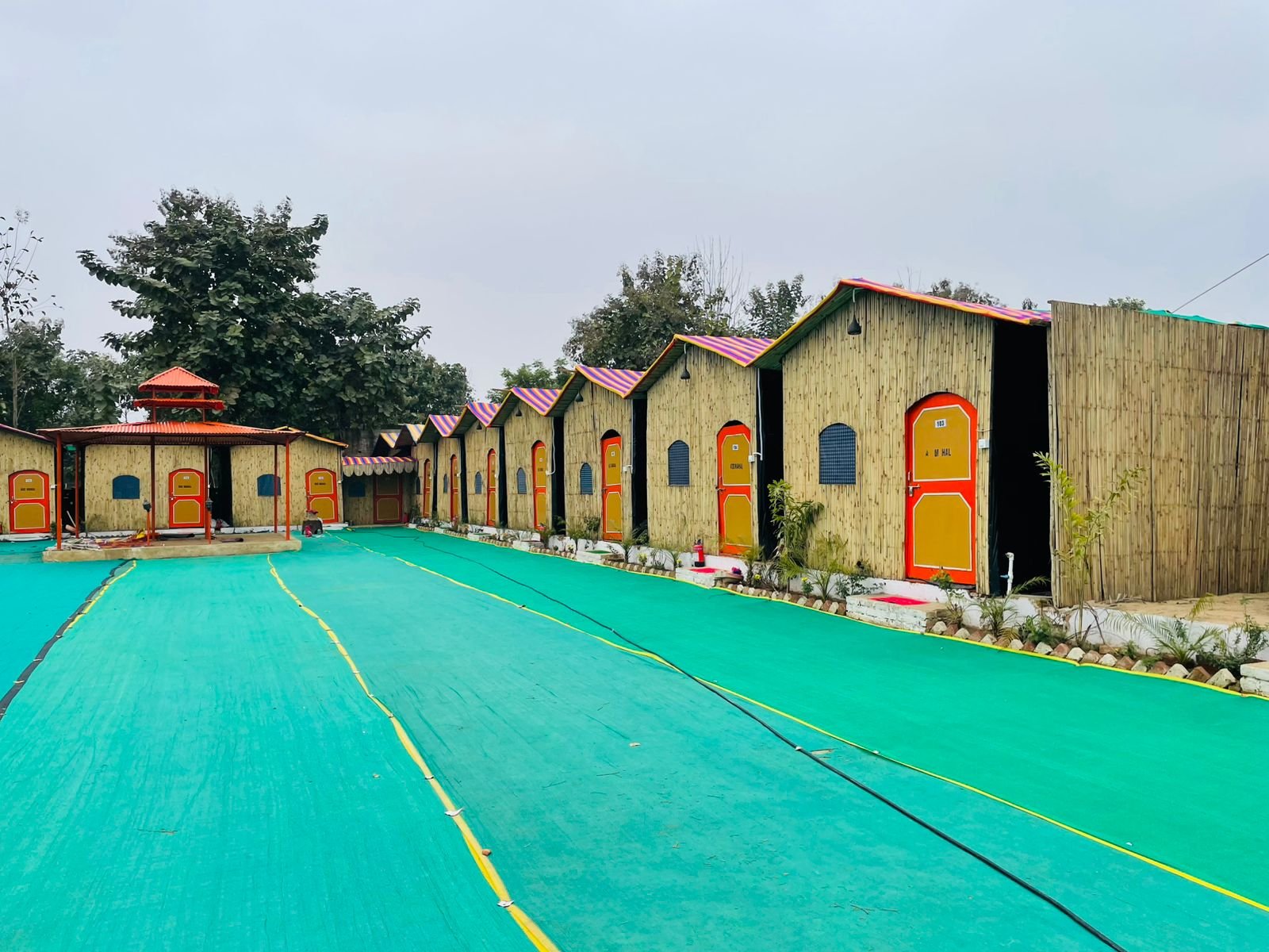 Varanasi Dharm Resort