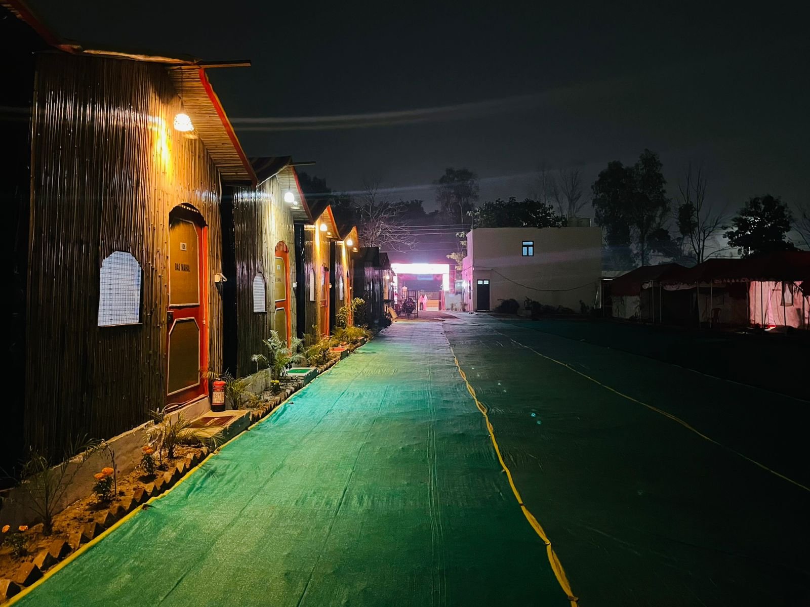 Varanasi Dharm Resort