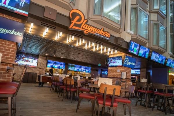 Playmakers Sports Bar 