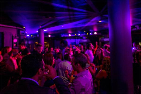 Entertainment & Nightlife