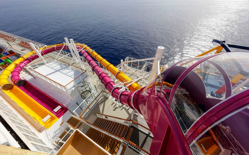 Resorts World Cruises From Singapore and Malaysia Resorts World Cruises From Singapore and Malaysia