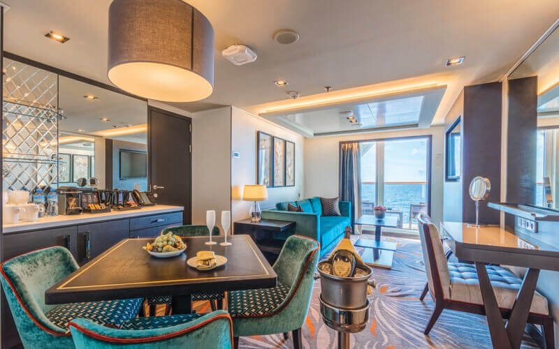 Resorts World Cruises From Singapore and Malaysia Resorts World Cruises From Singapore and Malaysia