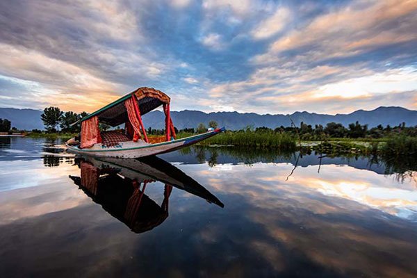 Explore Kashmir Tour Package